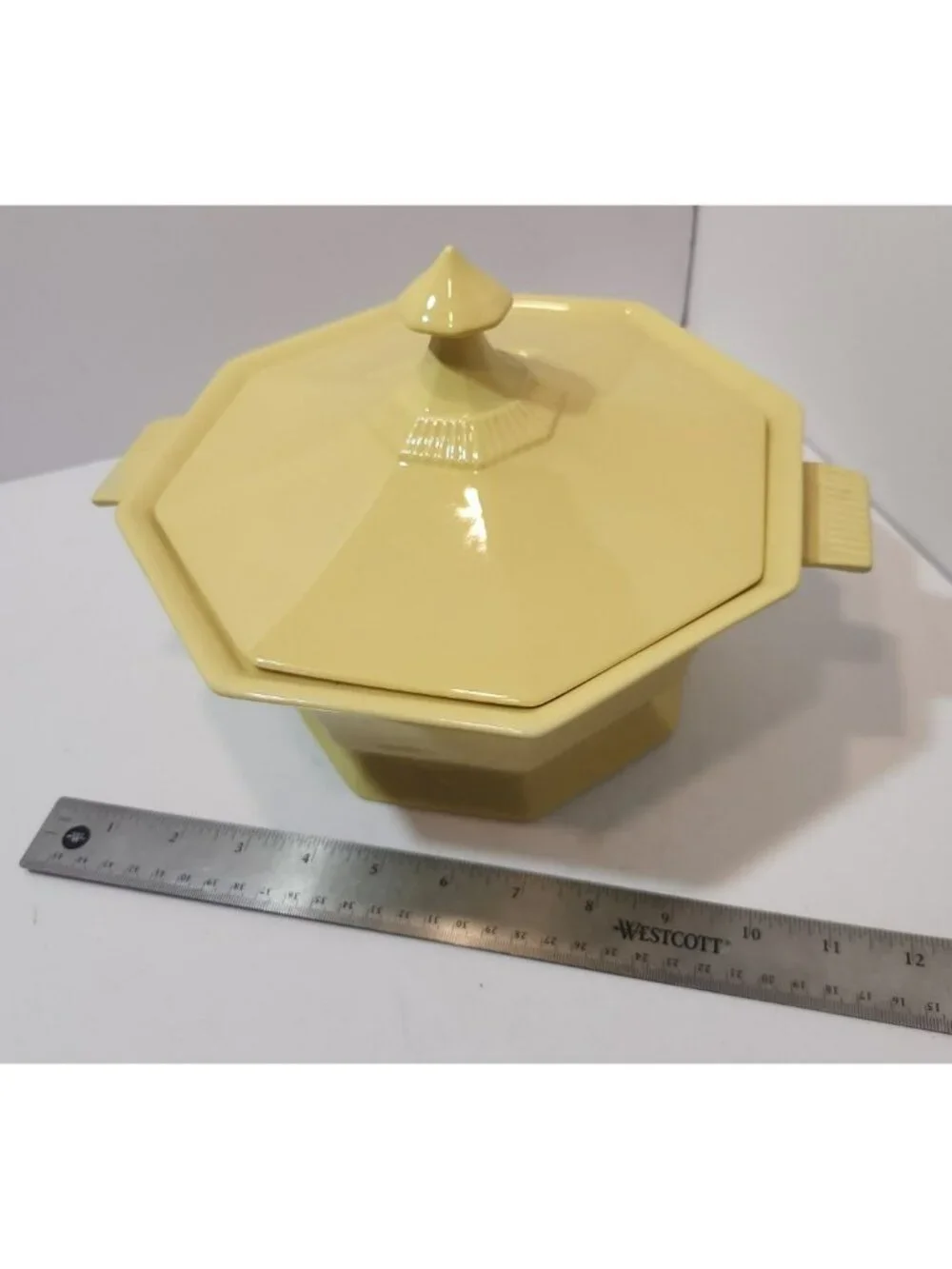 Vtg Independence Ironstone Daffodil Yellow Covered Serving Bowl/Casserole